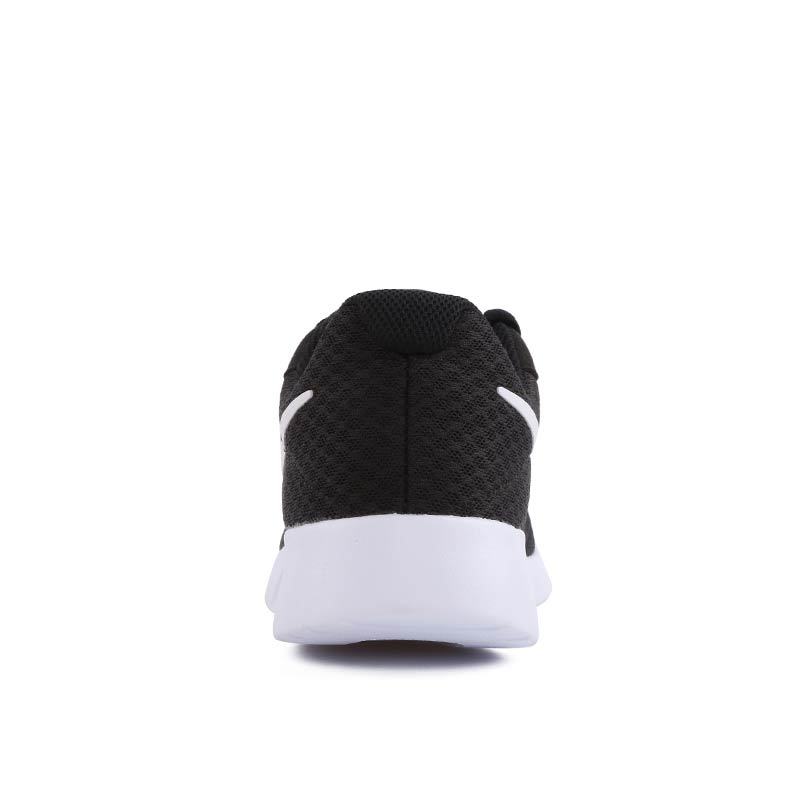 niketanjun女款跑步鞋黑白812655011