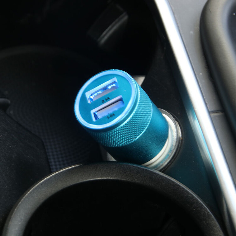 车载充电器点烟器双USB车充点烟器12/24V通用4色可选