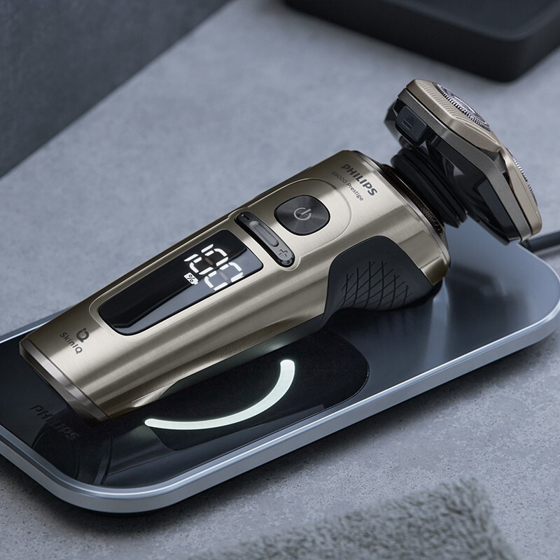飞利浦(philips) 电动剃须刀 荷兰原装进口skiniq蜂巢9系智能光感刮胡