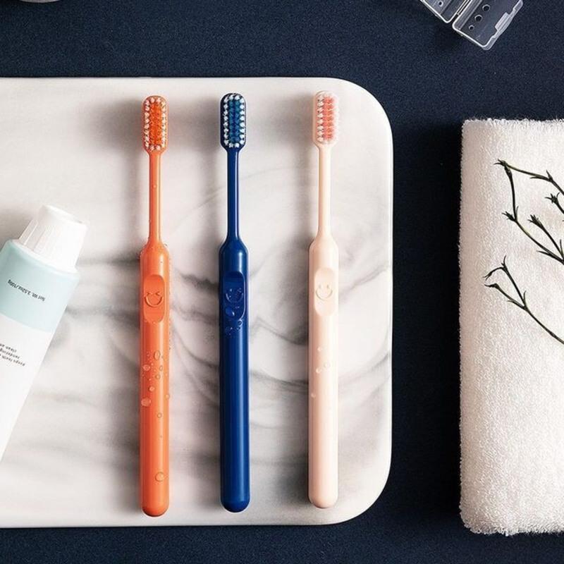 MINISO/名创优品 软毛护龈表情牙刷防滑三支装男女士情侣儿童牙刷 软毛护龈防滑牙刷 三支装