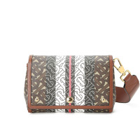 预订 BURBERRY 博柏利 NOTE小号TB标识TB LOGO织物口盖包 单肩包 斜挎包 8033386金扣