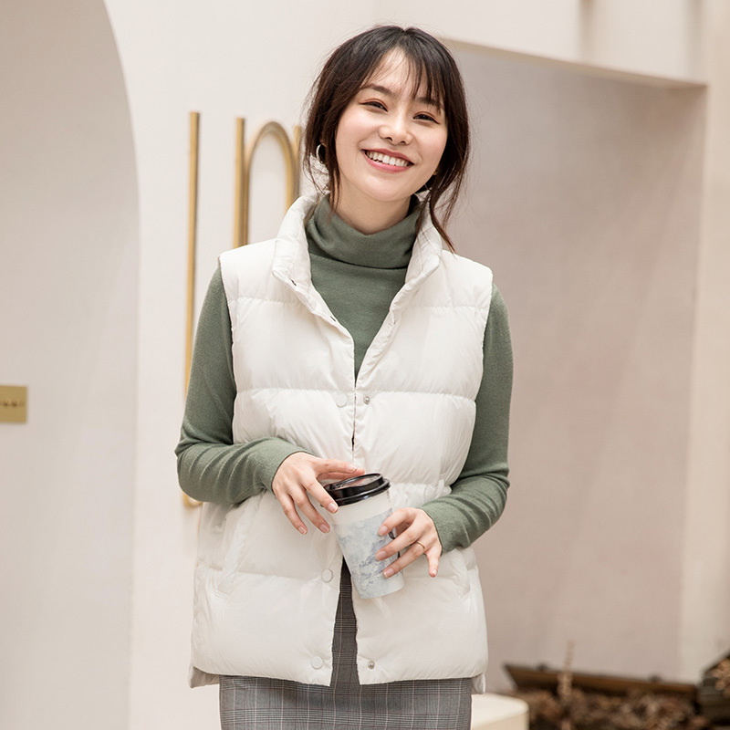 坦博尔2021羽绒服女短款轻薄立领时尚百搭马甲外穿秋冬女装