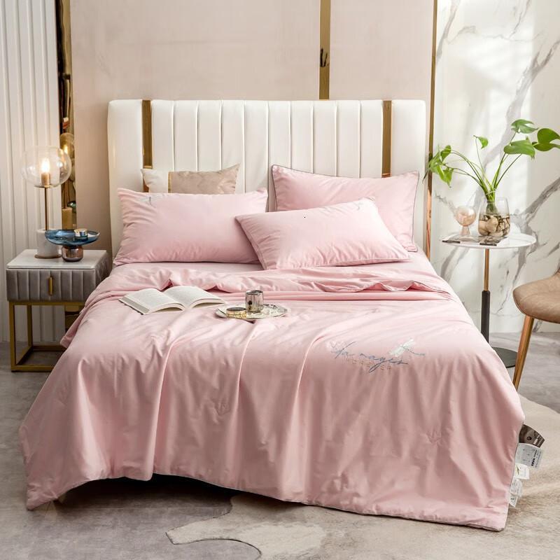 伊伊爱 Z02000191 200*230cm 5斤全棉 被芯 1.00 件/条 (计价单位:条) 军绿色