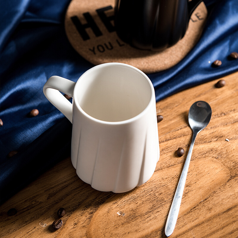 瓷魂 创意时尚礼品陶瓷马克杯情侣咖啡杯牛奶杯个性杯办公杯带盖带勺水杯子旋纹