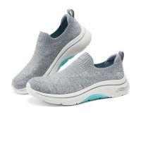 斯凯奇(Skechers)2024冬女鞋防滑耐磨舒适性休闲鞋125322-GYTQ
