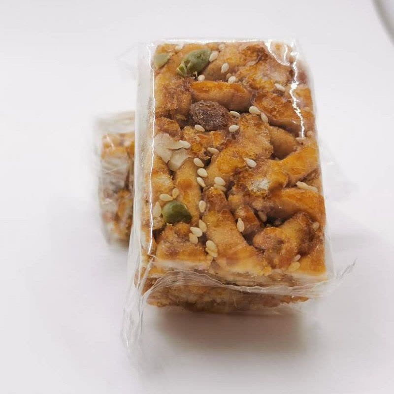 名沙坚果沙琪玛黑糖味430g/盒 南瓜子芝麻葡萄干混搭萨其马图片