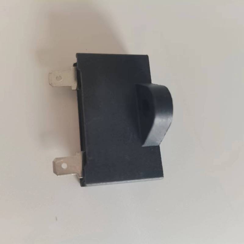 帮客材配 全新原装法迪欧燃气热水器1UF JSQ23- 12D1(12T) 电容 收前务必验货高清大图