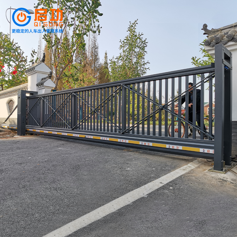 启功悬浮门三代QG-P2160学校智能电动工业大门可加装车牌识别系统