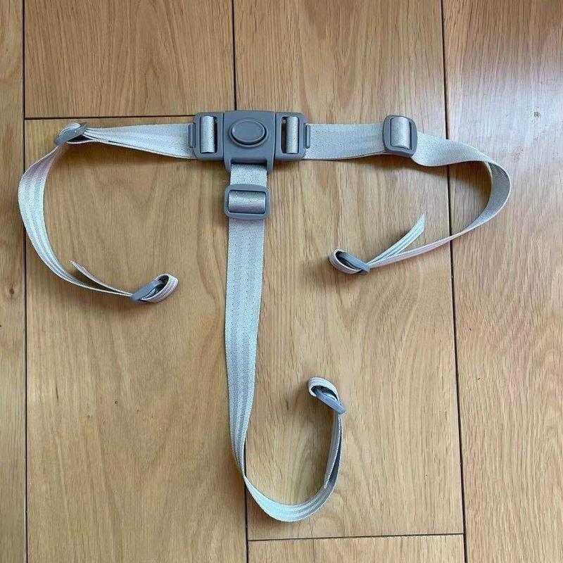 灰色三点式安全带三点式儿童餐椅安全带宜家款绑带安全扣