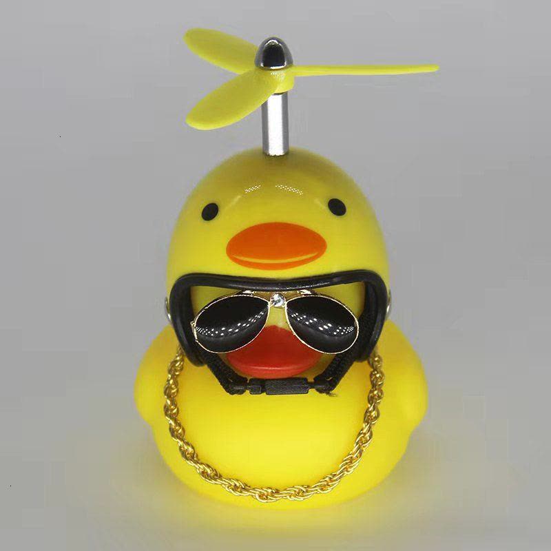 抖音小鸭带灯车载自行车电瓶车送绑带送底座逆天带头盔带竹蜻蜓图片