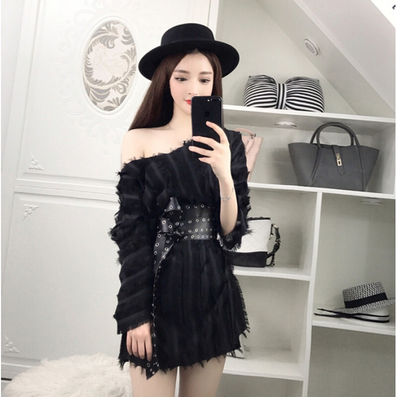网络直播服装女主播上镜衣服性感夜店露肩清新淡雅仙女连衣裙潮白色均码