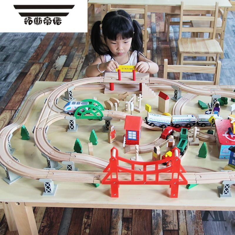 拓斯帝诺木质小火车轨道套装 磁性电动车头积木 益智类拼装儿童玩具