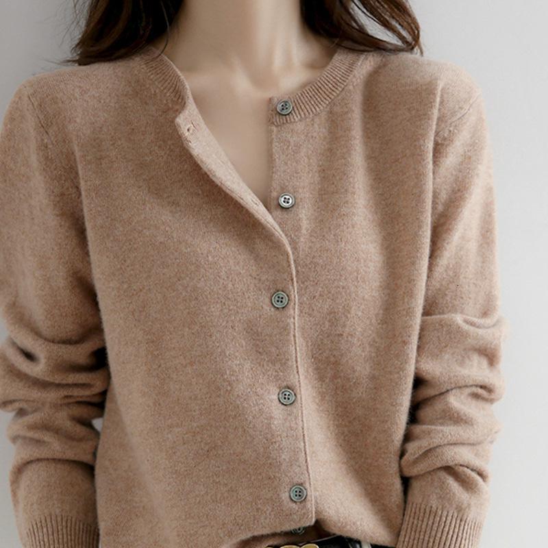 针织圆领开衫女毛衣小外套秋冬新款长袖宽松韩版外搭短款衫伊格