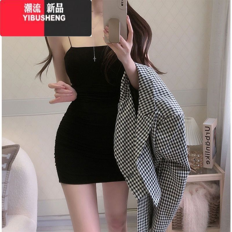 YIBUSHENG纯色紧身平口吊带连衣裙女季新款弹力修身显瘦低胸辣妹包臀短裙