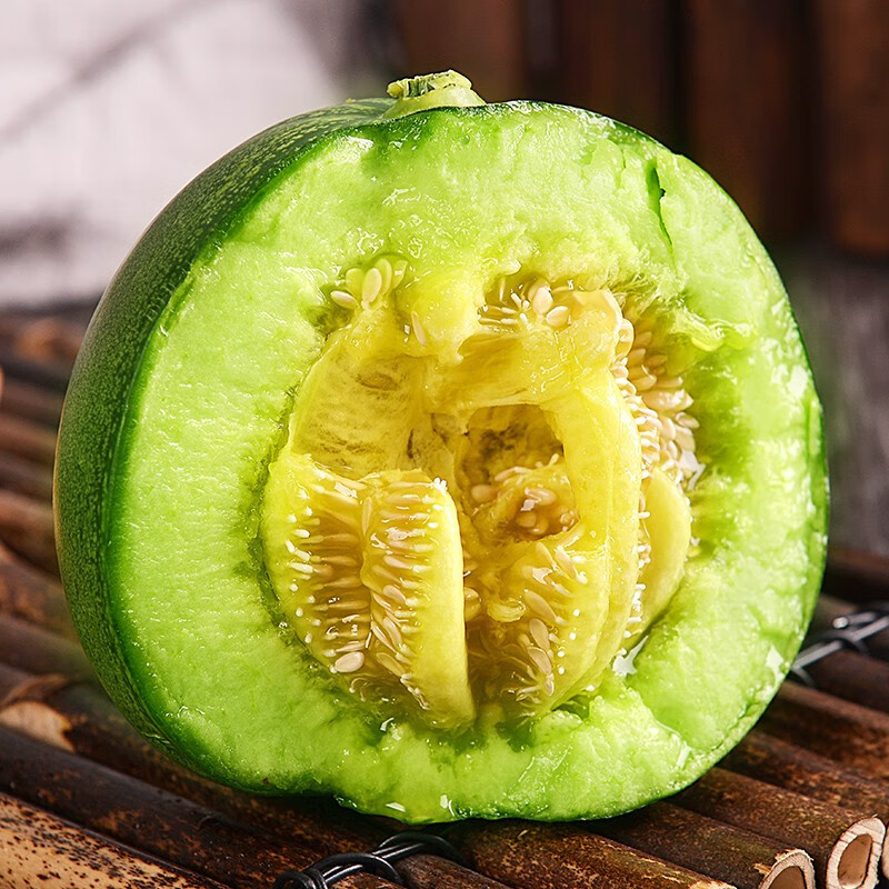 生鲜>水果>瓜类>桃又淘(taoyoutao)>山东绿宝石甜瓜5斤新鲜时令水果当