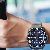精工(SEIKO) SEIKO 5原装进口自动机械表男 商务防水户外夜光双历功能计时男表蓝盘钢带 SRPB37J1