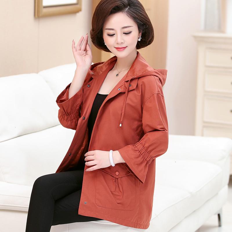 妈妈外套女春季2018春装新款中年40-50岁中长款宽松优雅风衣外套