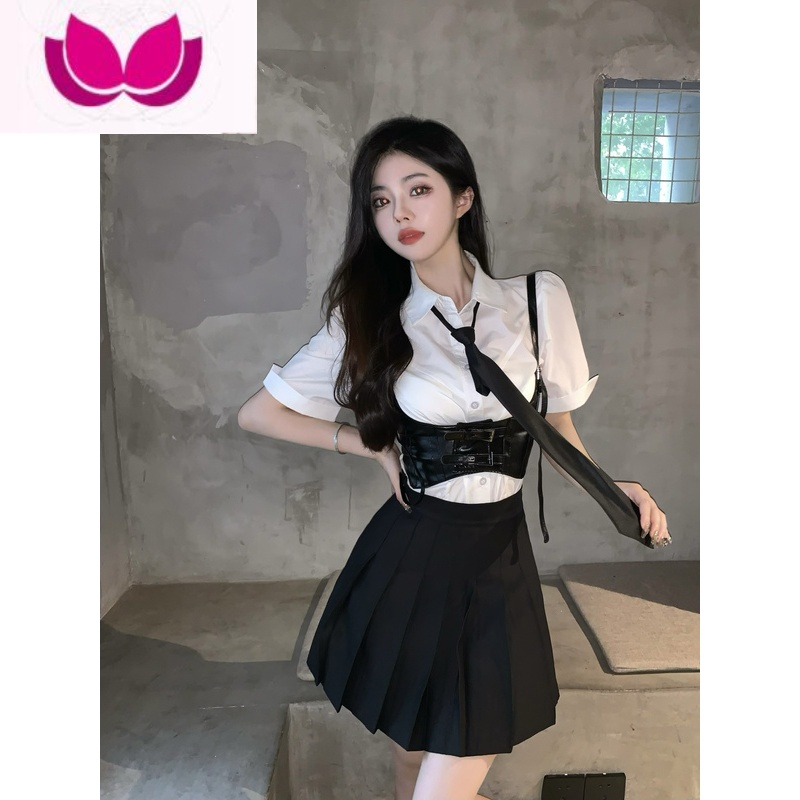 七斓辣妹收腰紧身衬衫短款上衣女夏新款小个子高腰百褶裙套装裙子 L 衬衫+领带+马甲+百褶裙