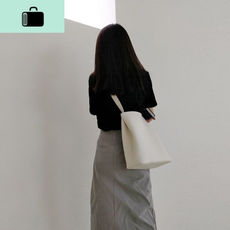 宽肩带ins米色网红水桶包包女斜挎包韩版百搭大容量夏季单肩跨包NEW LAKE图片
