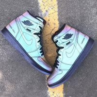耐克 AIR Jordan 乔1 陈冠希联名白丝绸 倒钩 禁止转售 银河3M反光中帮潮流 男士篮球鞋