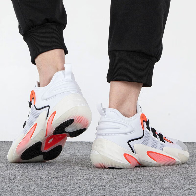 阿迪达斯(adidas)男鞋女鞋2023夏季新款运动鞋透气耐磨休闲鞋实战比赛训练篮球鞋 IG4947