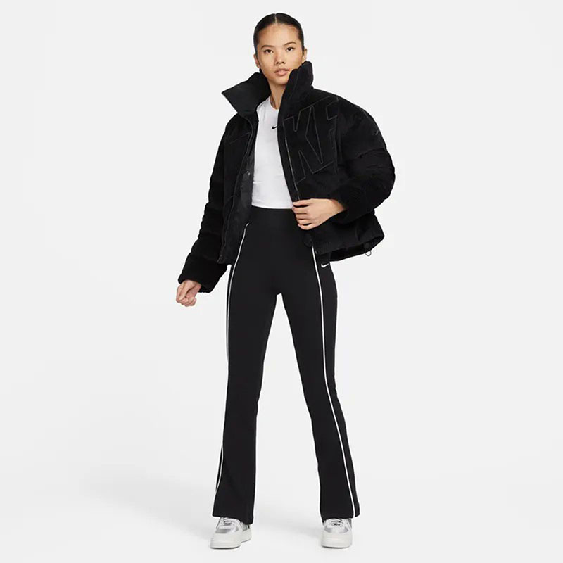 nike耐克女子冬季新款黑色运动休闲立领保暖短款羽绒服fd8214010