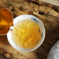 书呆子普洱茶叶生茶2017年月光美人357g云南古茶树大叶种纯料饼茶