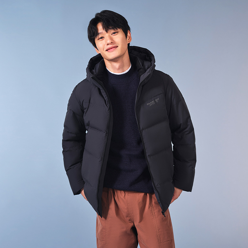 坦博尔2022新款羽绒服男短款连帽休闲百搭简约保暖舒适秋冬外套
