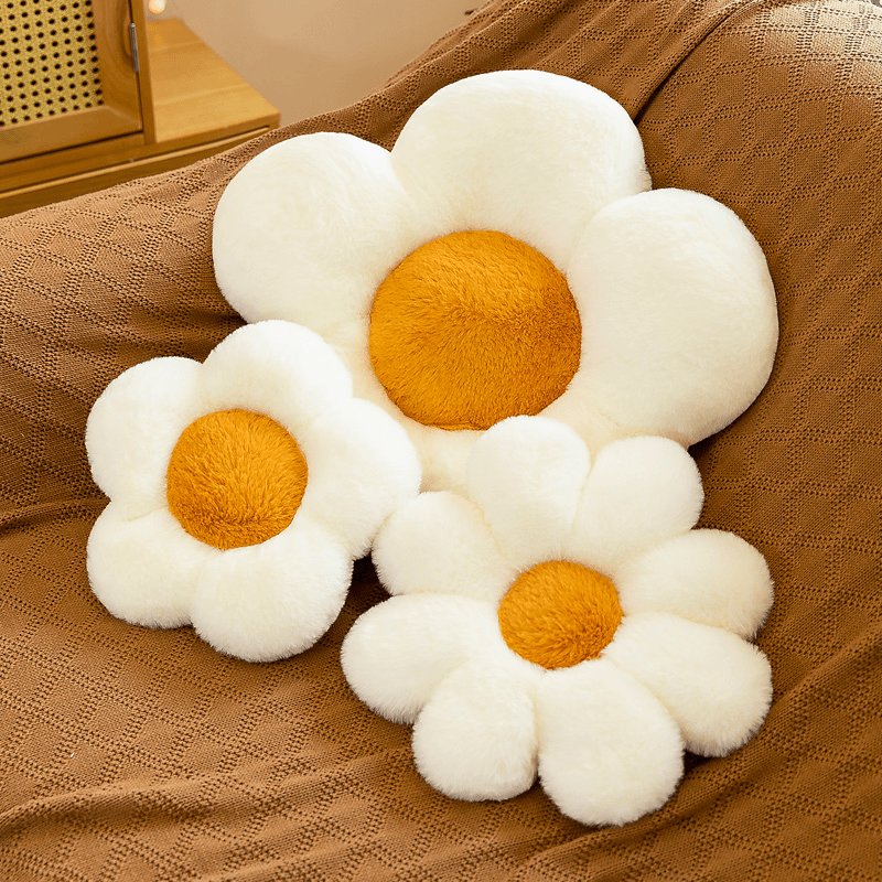 花朵抱枕餐桌 餐桌花朵抱枕高清大图