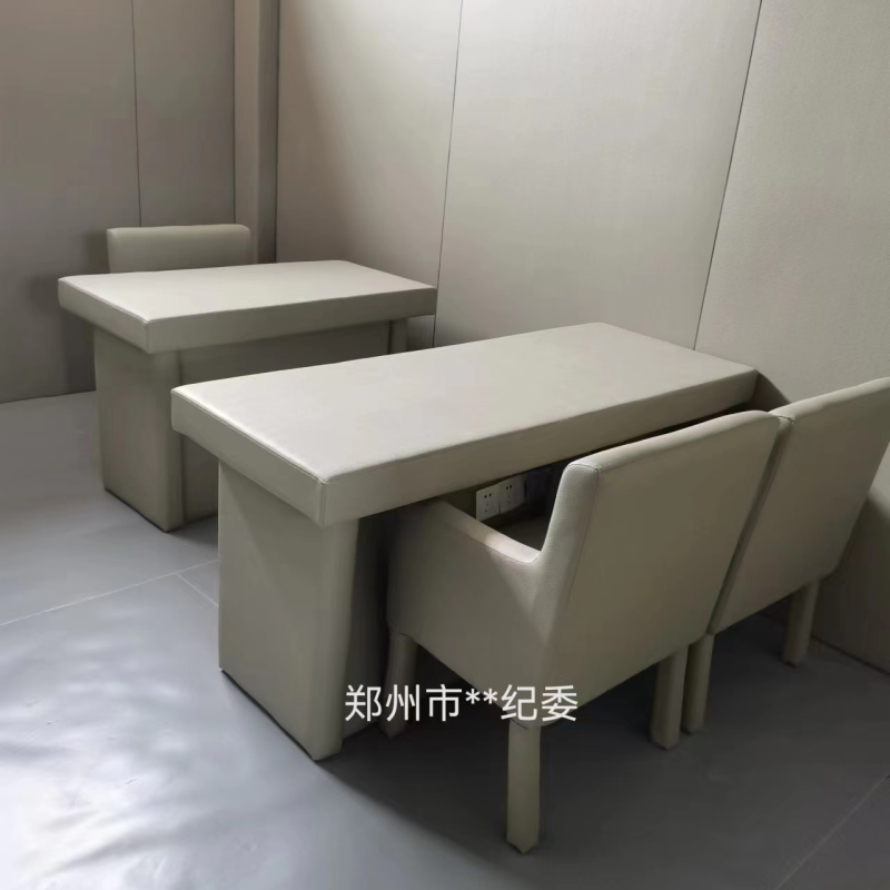 巴洛卡软包谈话室桌椅组合1.8米桌子*1+椅子*3高清大图