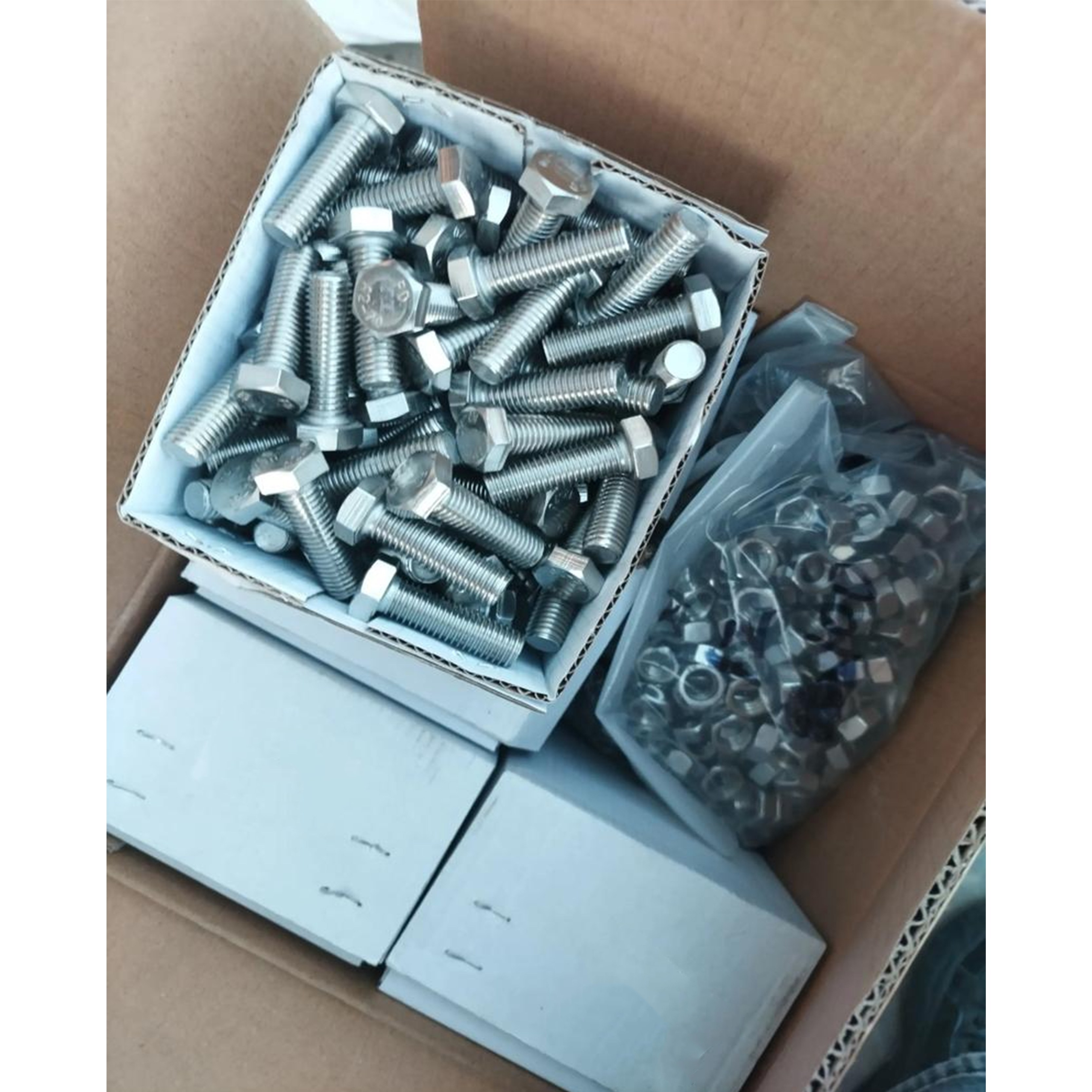 晟帝峰 穿钉带帽 M10*40mm 套高清大图
