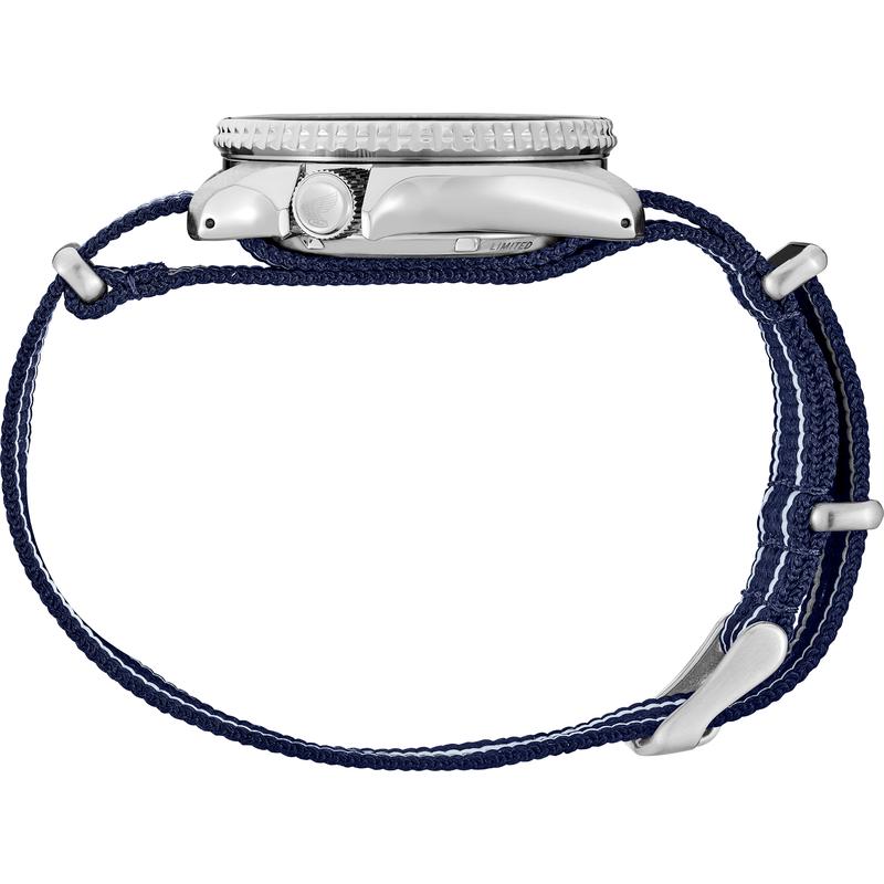 SEIKO/精工 5Sports限量款自动机械表 蓝黑配色运动商务防水腕表高清大图