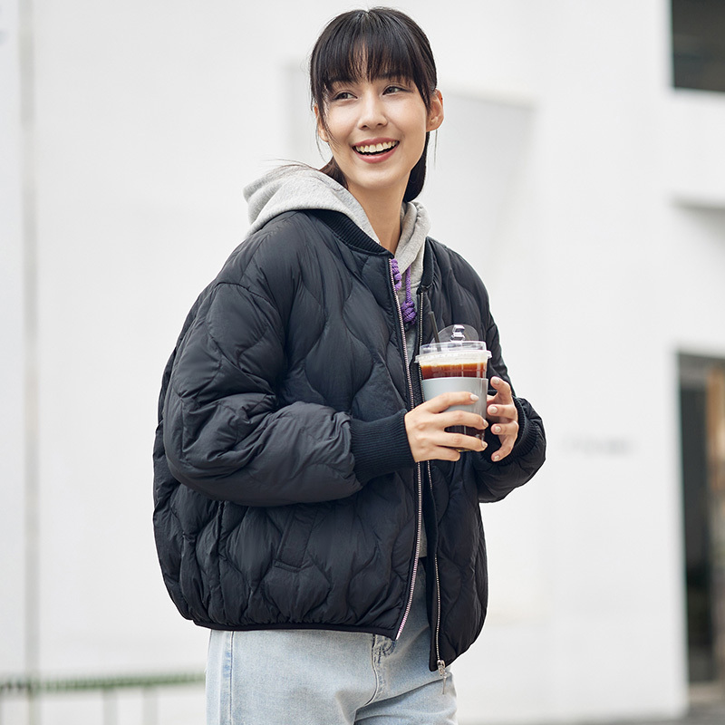 坦博尔2021年新款女士菱格短款棒球服女时尚羽绒服女小个子外套