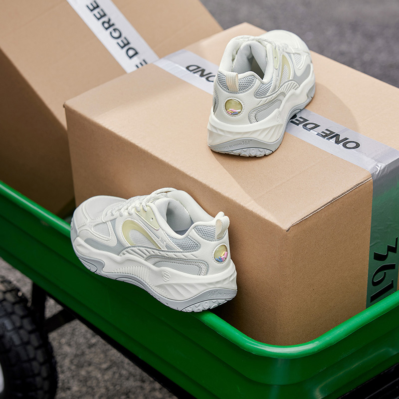 361°女鞋运动鞋新款女休闲鞋682516623高清大图