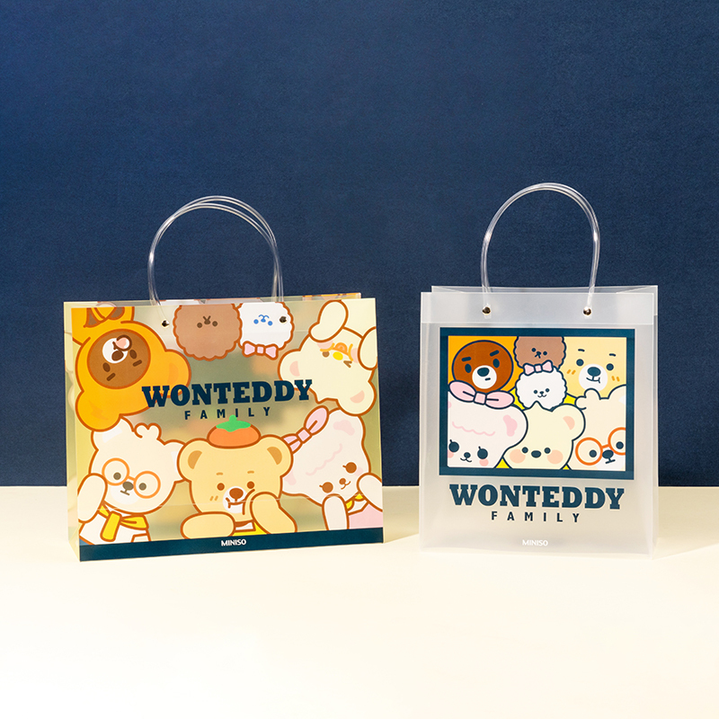 名创优品 (miniso) 奇萌泰迪系列礼品袋大号中号购物袋潮流个性大容量(中号 透明)