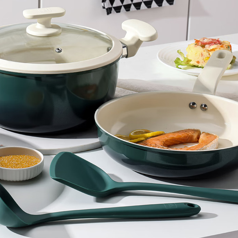 康宁WORLD KITCHEN 纳米陶系列不粘锅具五件组高清大图