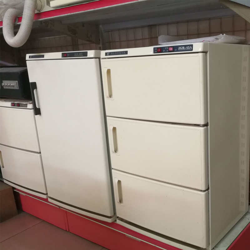 康达JGR-30A双层电热毛巾柜