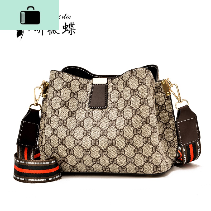 质感小包包女士2020新款潮大容量宽带百搭ins时尚单肩斜挎水桶包NEWLAKE高清大图