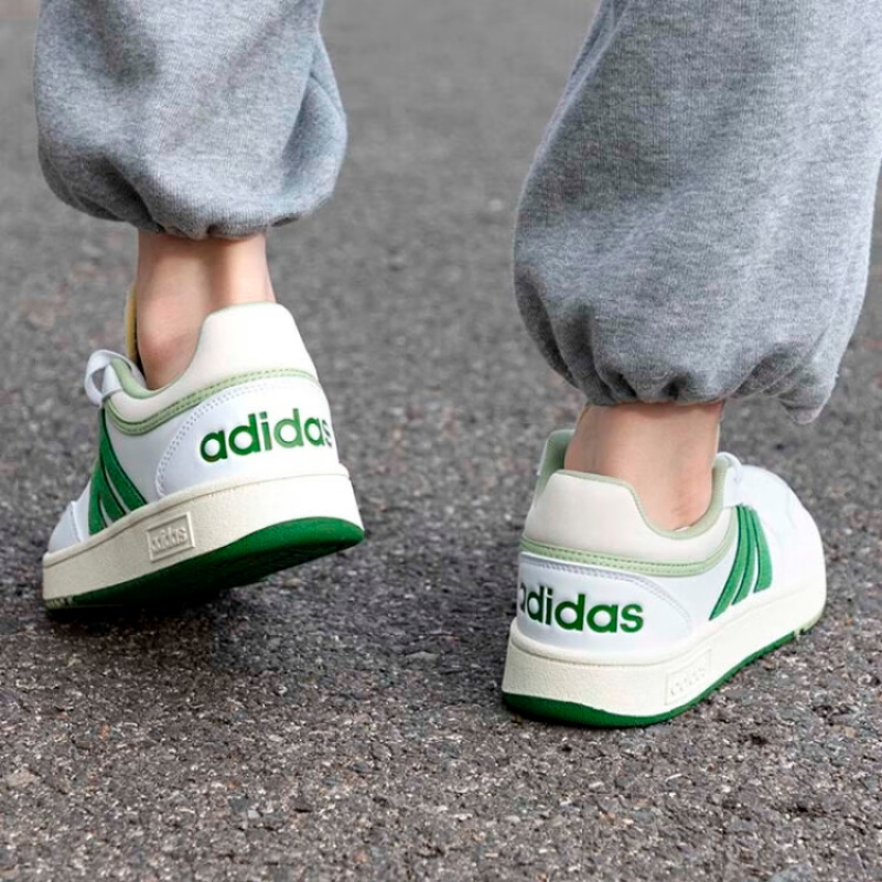 阿迪达斯(Adidas)男鞋 2022冬季新款运动鞋HOOPS时尚轻便耐磨低帮运动休闲板鞋男 GX9773 39