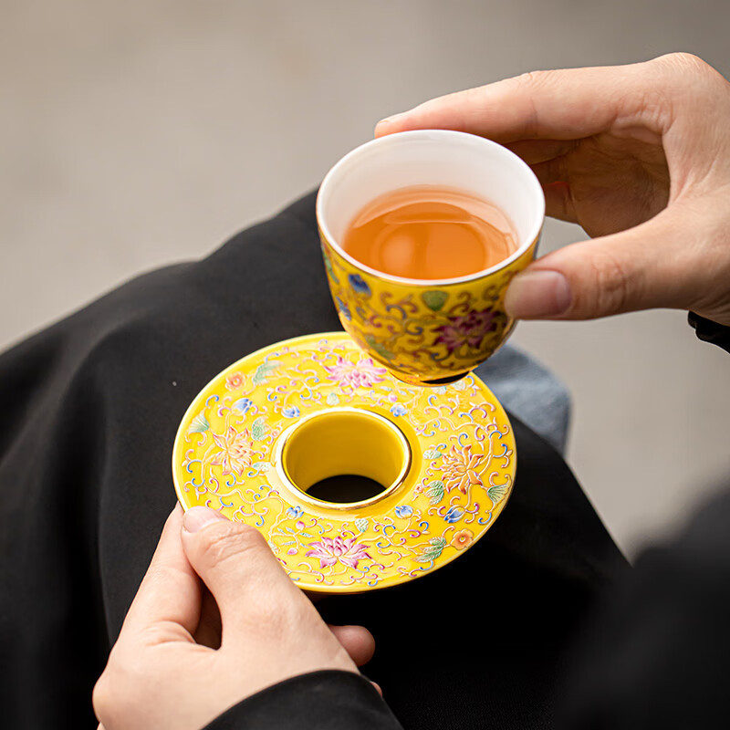 苏氏陶瓷(SUSHI CERAMICS) J1055 珐琅彩缠莲枝品茗杯 60ml (单位:个) 黄色高清大图