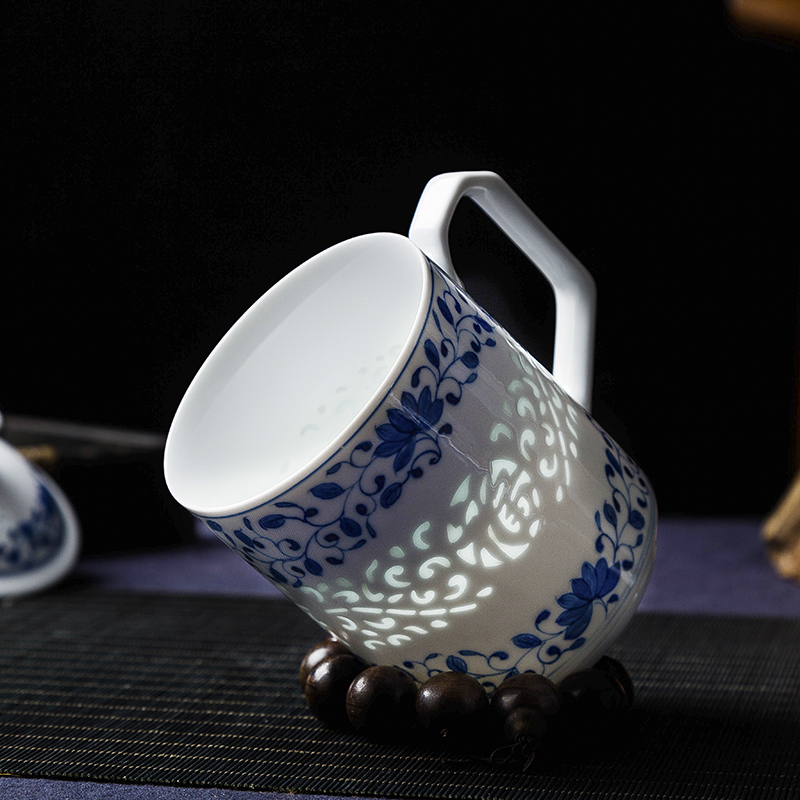风源陶瓷办公室茶杯带盖手绘青花玲珑茶杯子耐热个人单杯