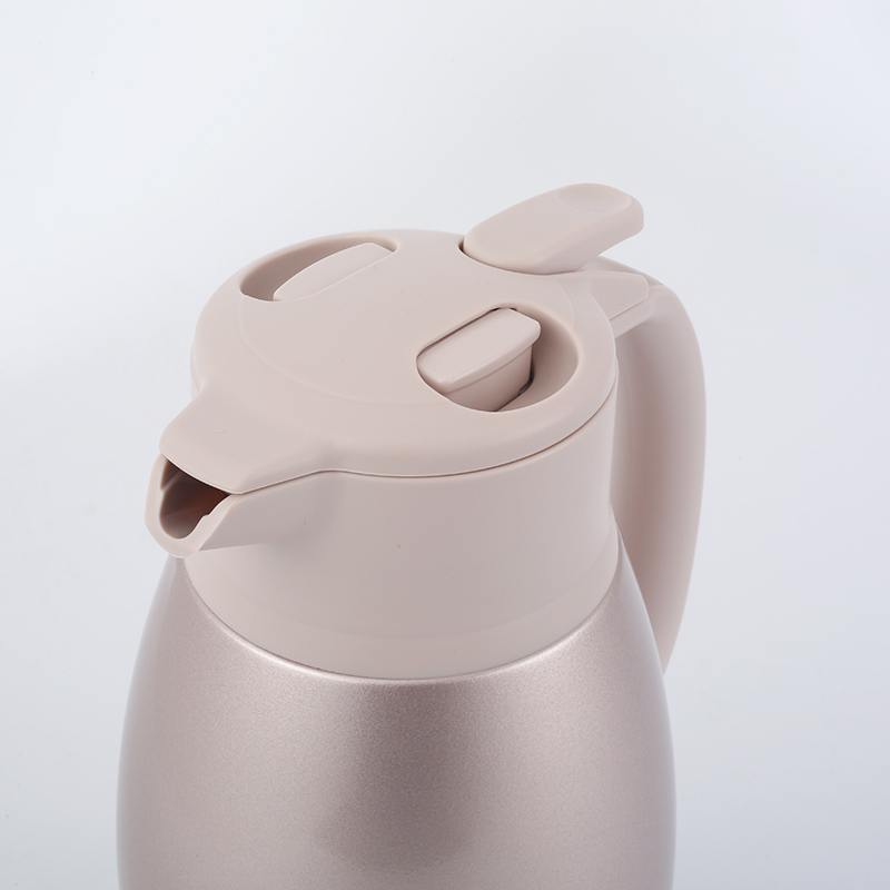 日本象印(ZO JIRUSHI)保温瓶HA15C 304不锈钢家用咖啡壶暖水瓶热水瓶 金铜色1500ml