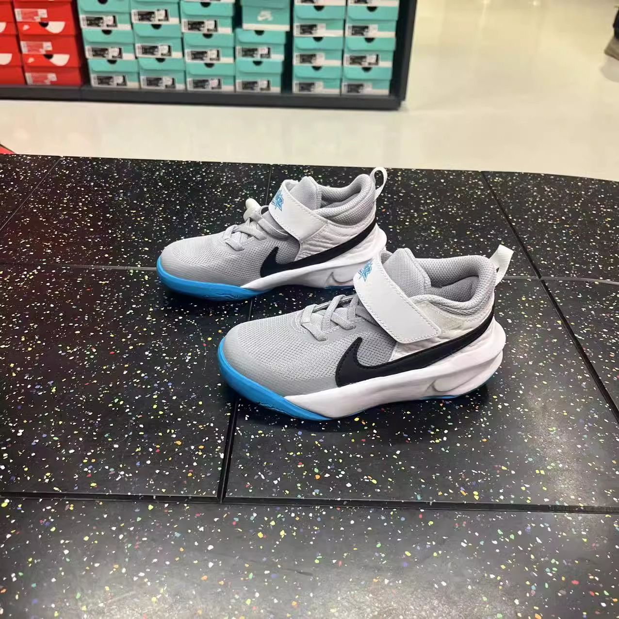 NIKE耐克篮球鞋舒适透气耐磨大童运动鞋CW6736-104 Z CW6736-104 29.5