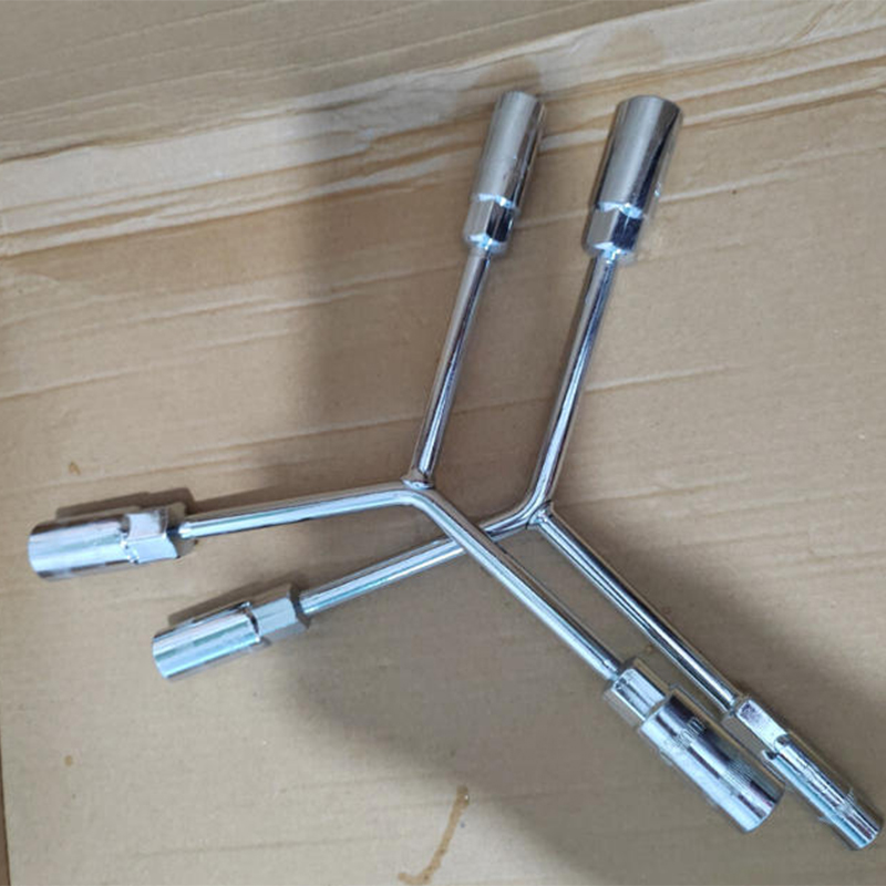 兴酉 三叉扳手 8-10-12 把高清大图