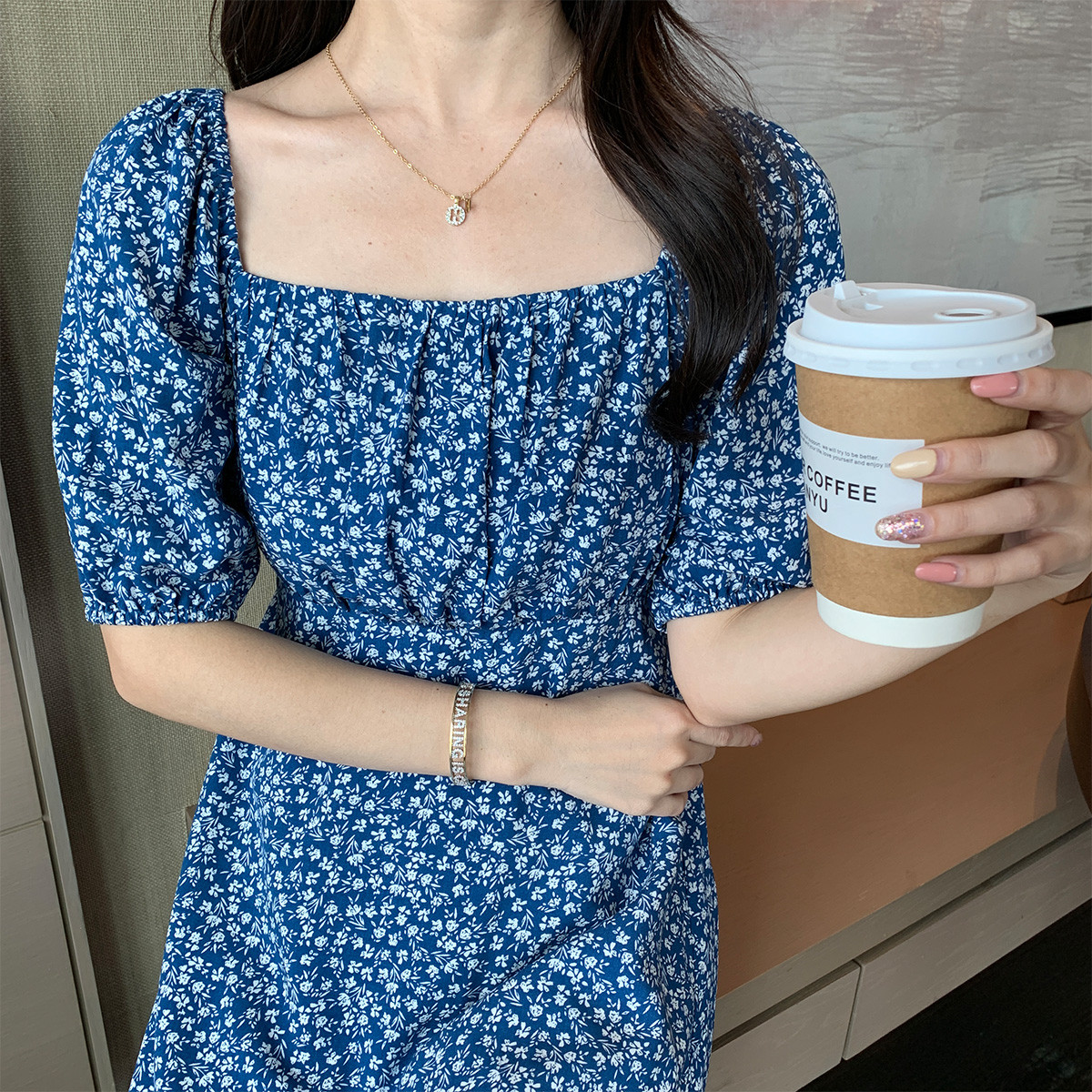 [2.5折价94元]唐狮连衣裙女夏装法式茶歇碎花方领泡泡袖连衣裙ins