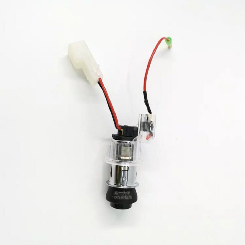 解放CA1125J点烟器总成 24V车载电源接口自动点烟器