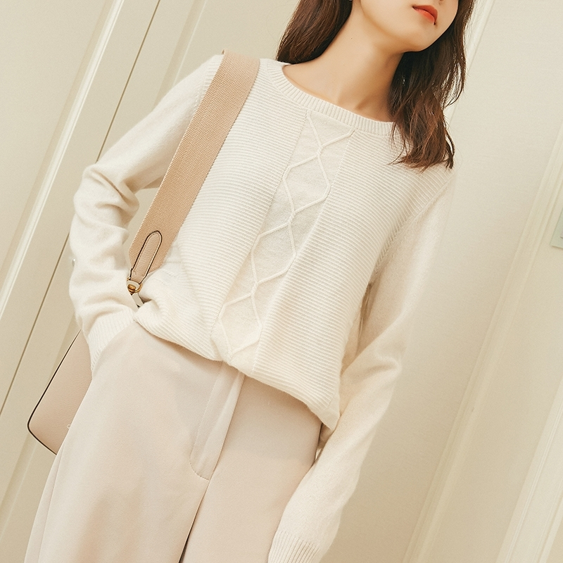圆领打底衫纽花羊绒衫冬季女装2018新款针织衫女式毛圆领