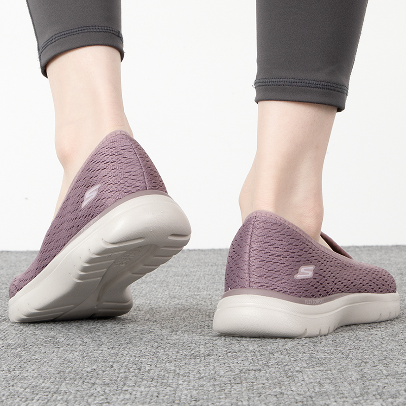 Skechers/斯凯奇女鞋新款一脚穿健步鞋网面透气运动休闲鞋136505-LTMV ZP