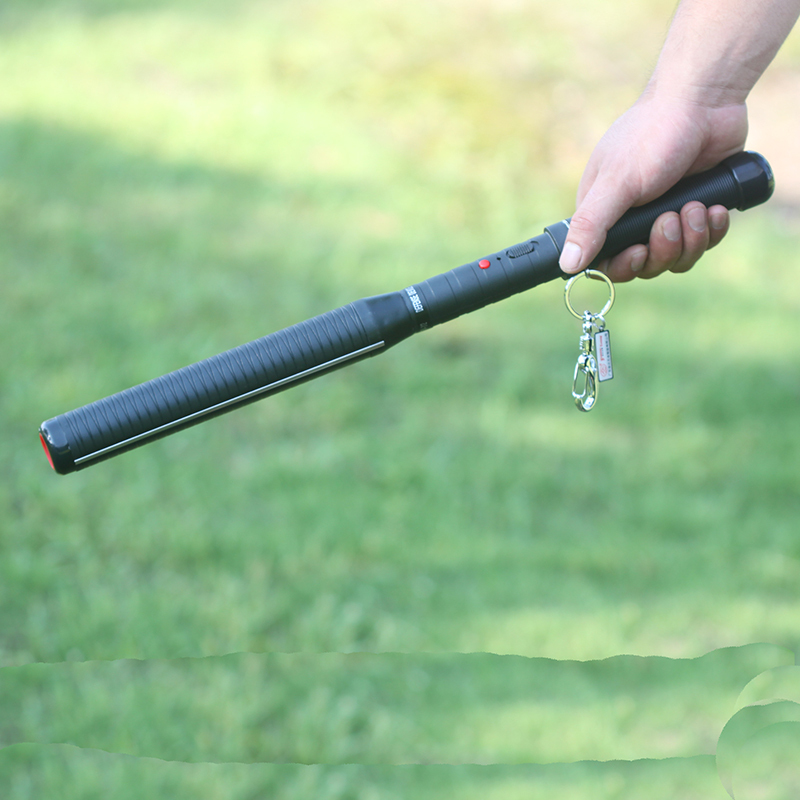户外高压电击器防身电警棍电棒远射手电电警棍充电筒电器防狼居家防护