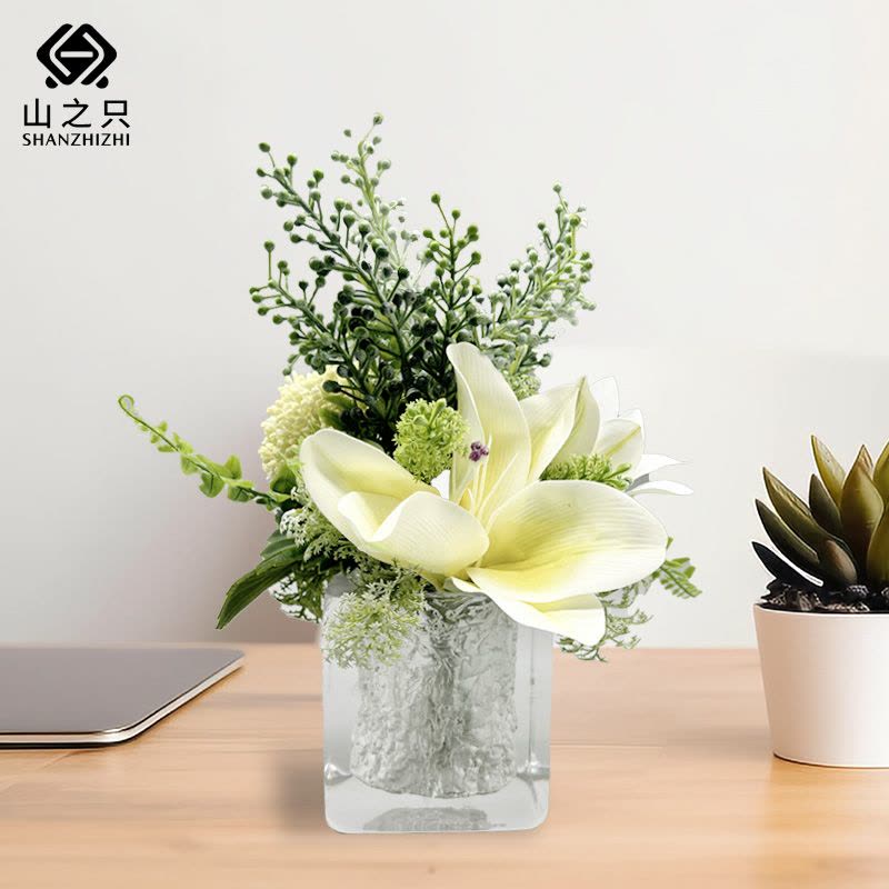 山之只 仿真装饰 树脂花瓶花艺百合 MZ072 个图片